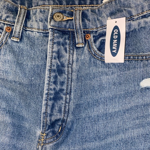 BRAND NEW OLD NAVY MID/ HIGH RISE RIPPED JEANS - Picture 2 of 7